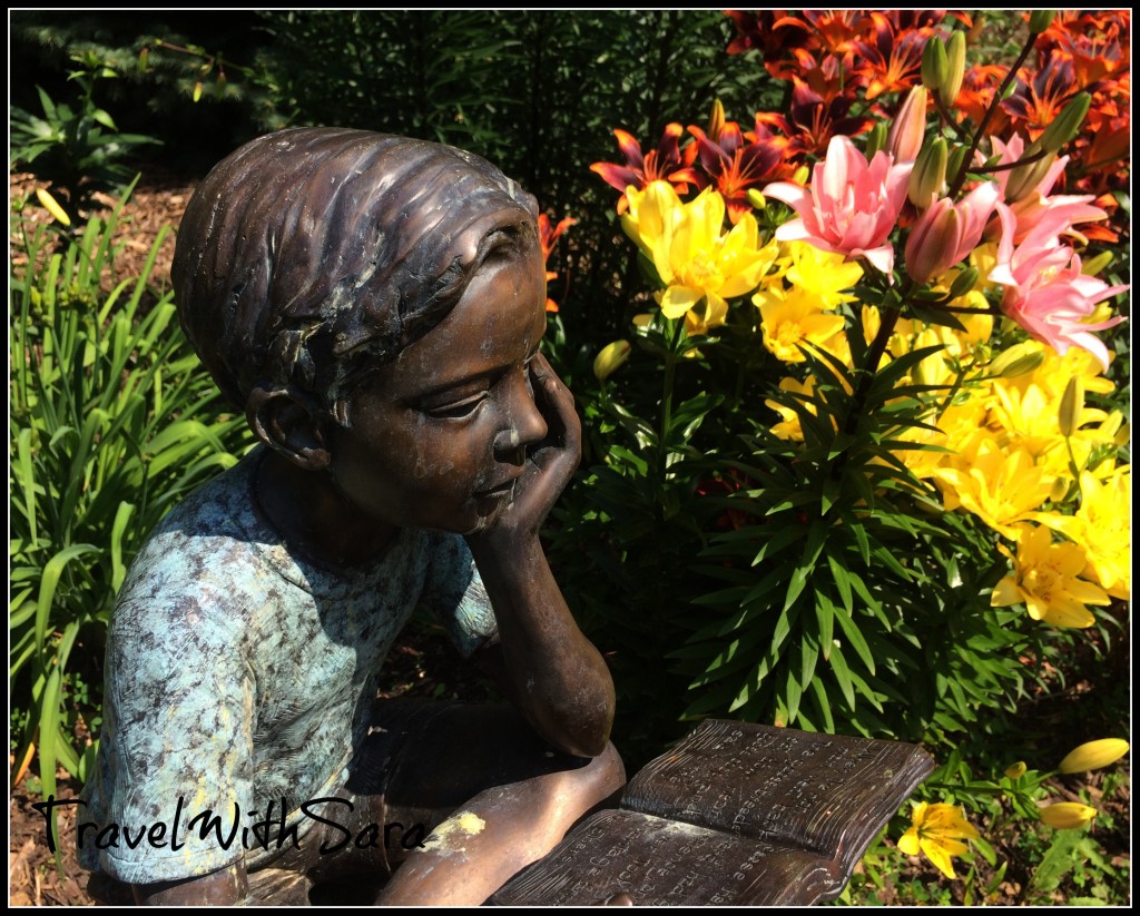 Statue in Centra Gardens