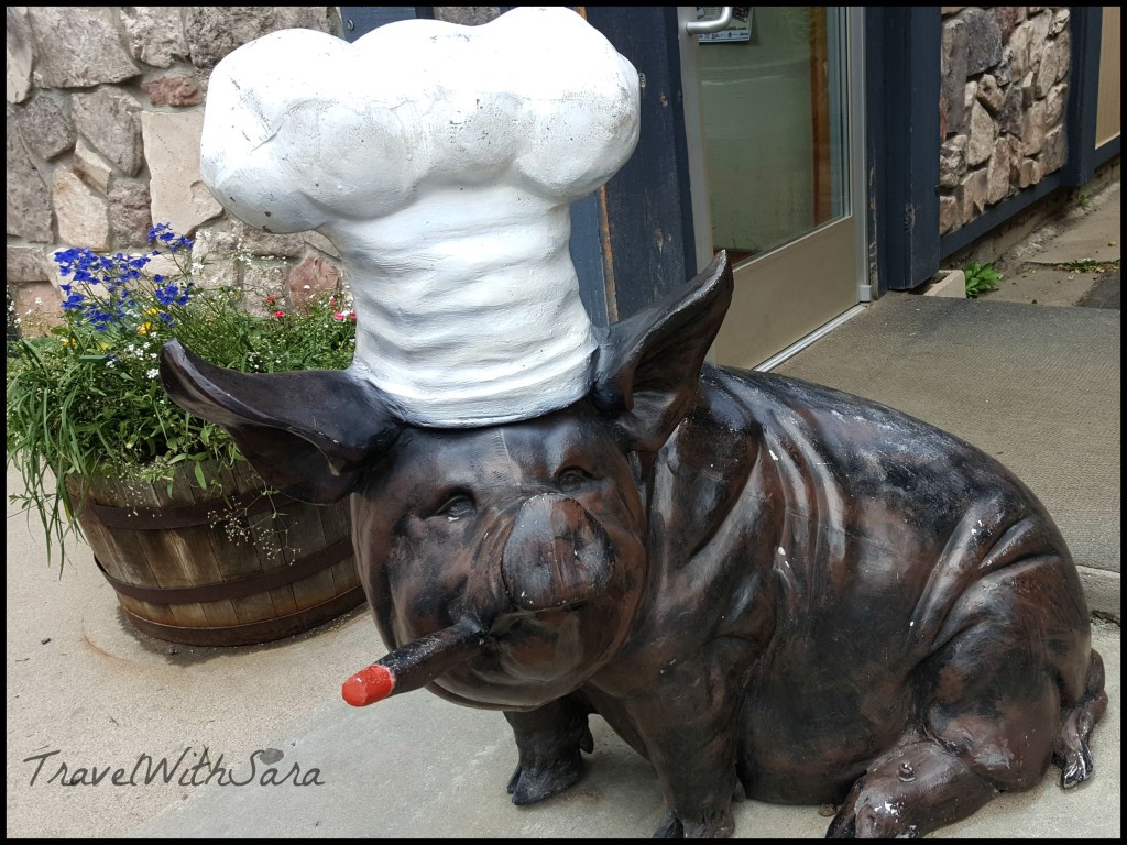Smokin Yard's BBQ pig