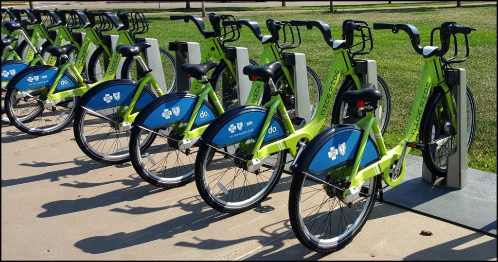 bicycles near Como Park