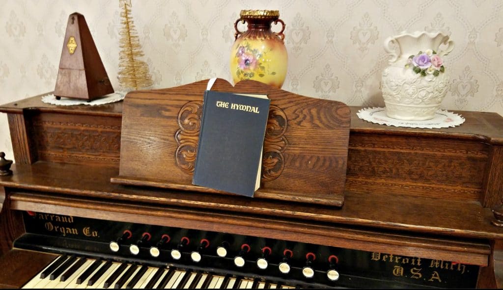 Organ In Seelye Mansion