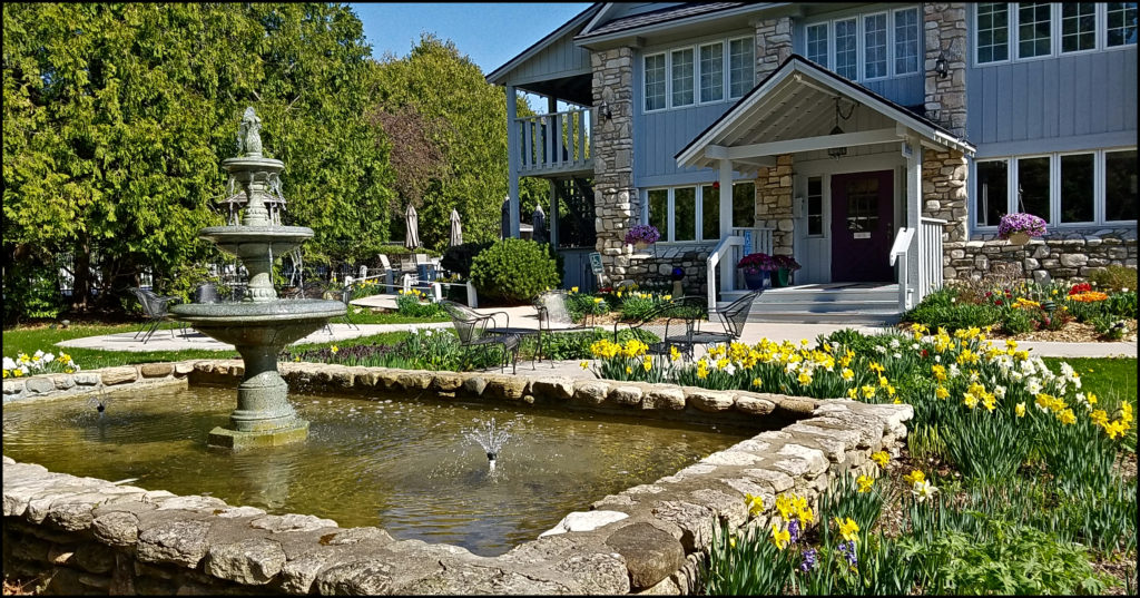 Country House Resort Fountain Door County