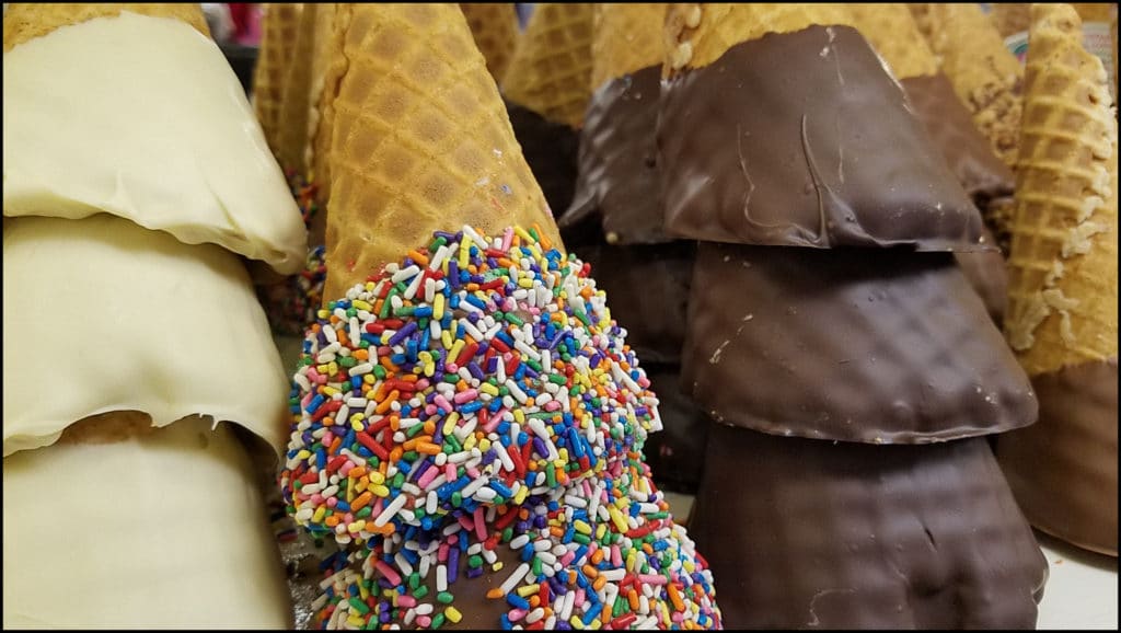 Chocolatedippedcones