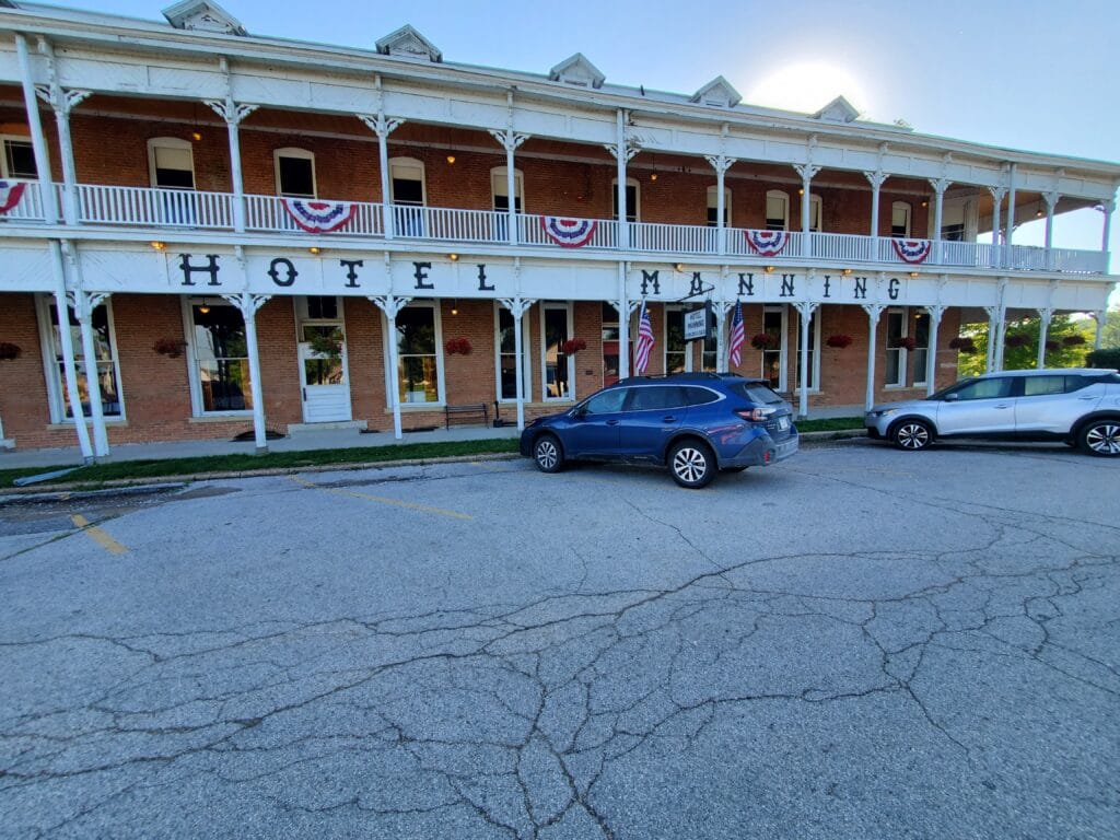 Hotel Manning Historic Hotel On Iowa's Scenic Byways