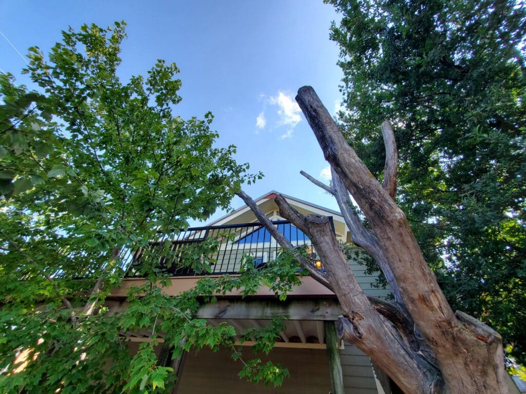 treehouse Lindsborg