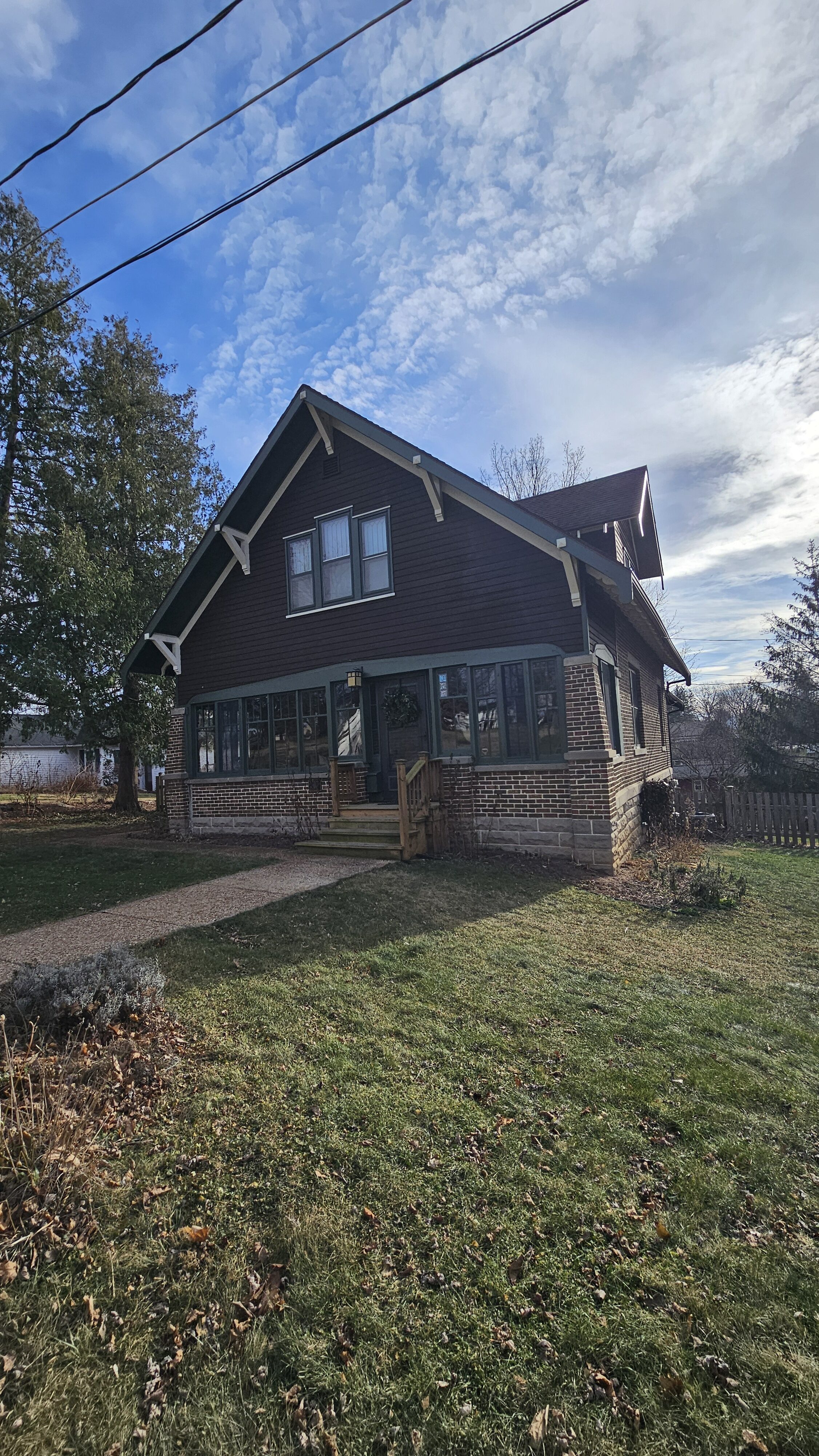 bungalow in Mineral Point