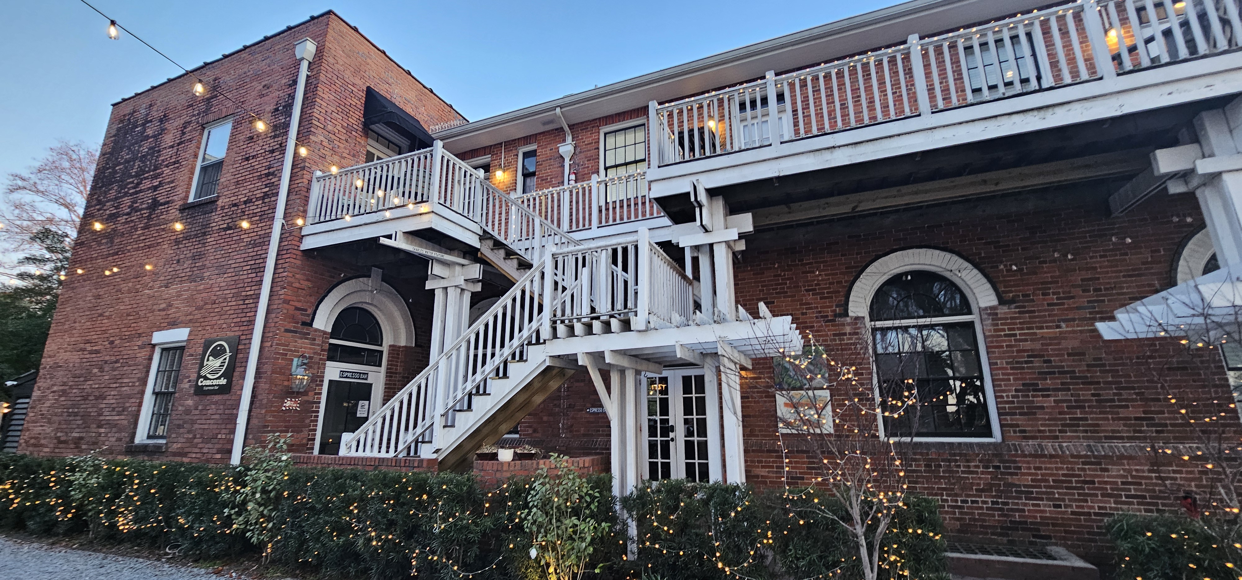 Front Street Inn