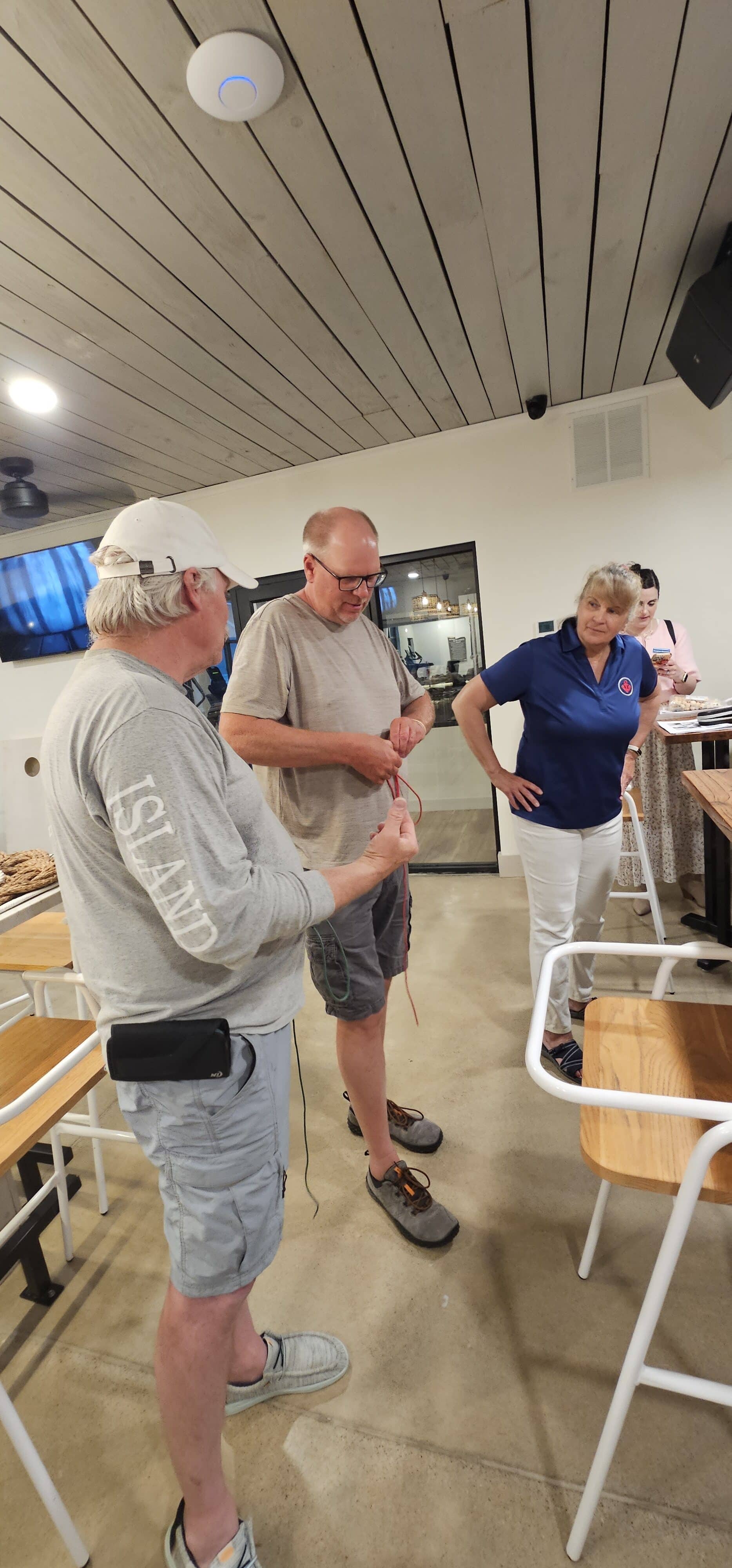 knot tying class
