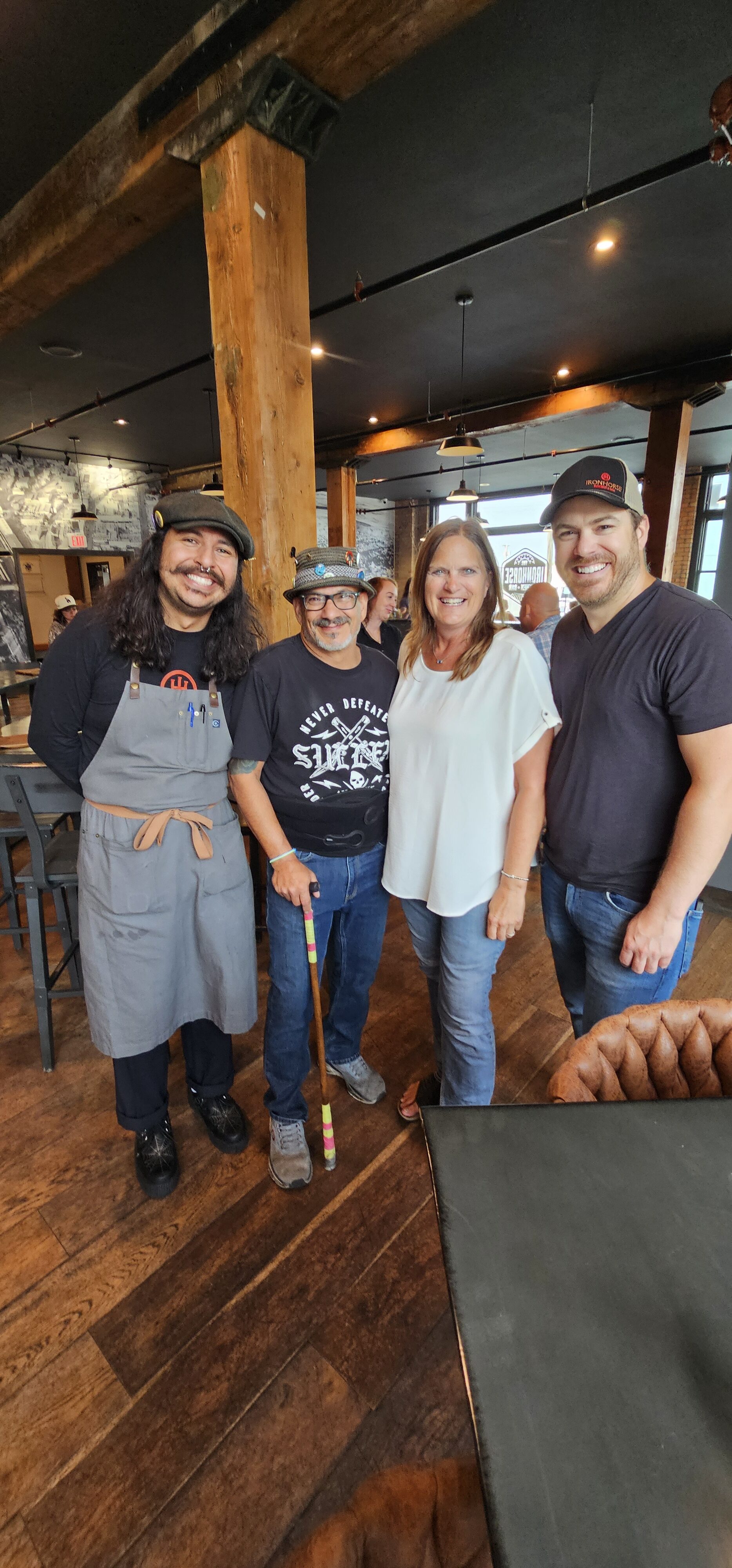 restaurant employees Minot