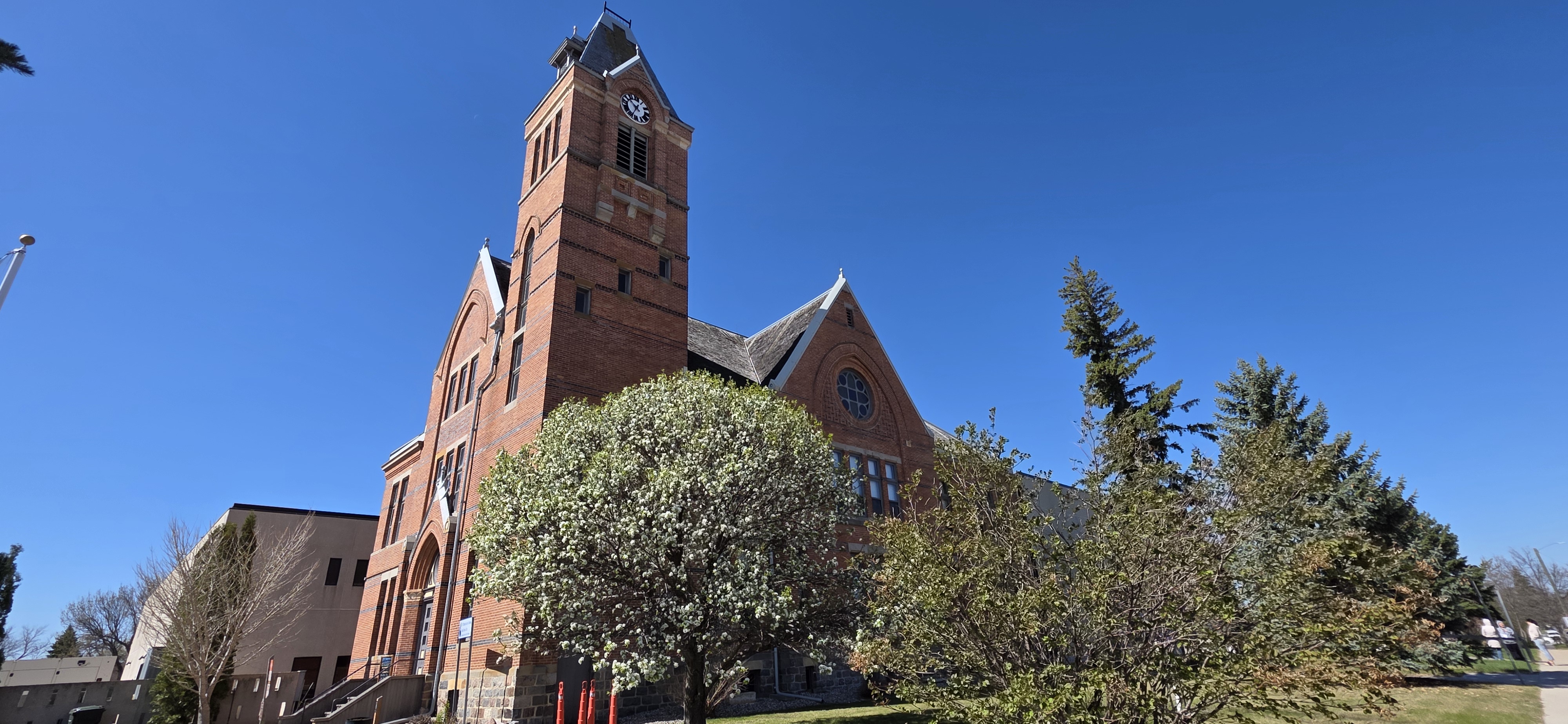 Amazing Jamestown Stutsman county courthouse