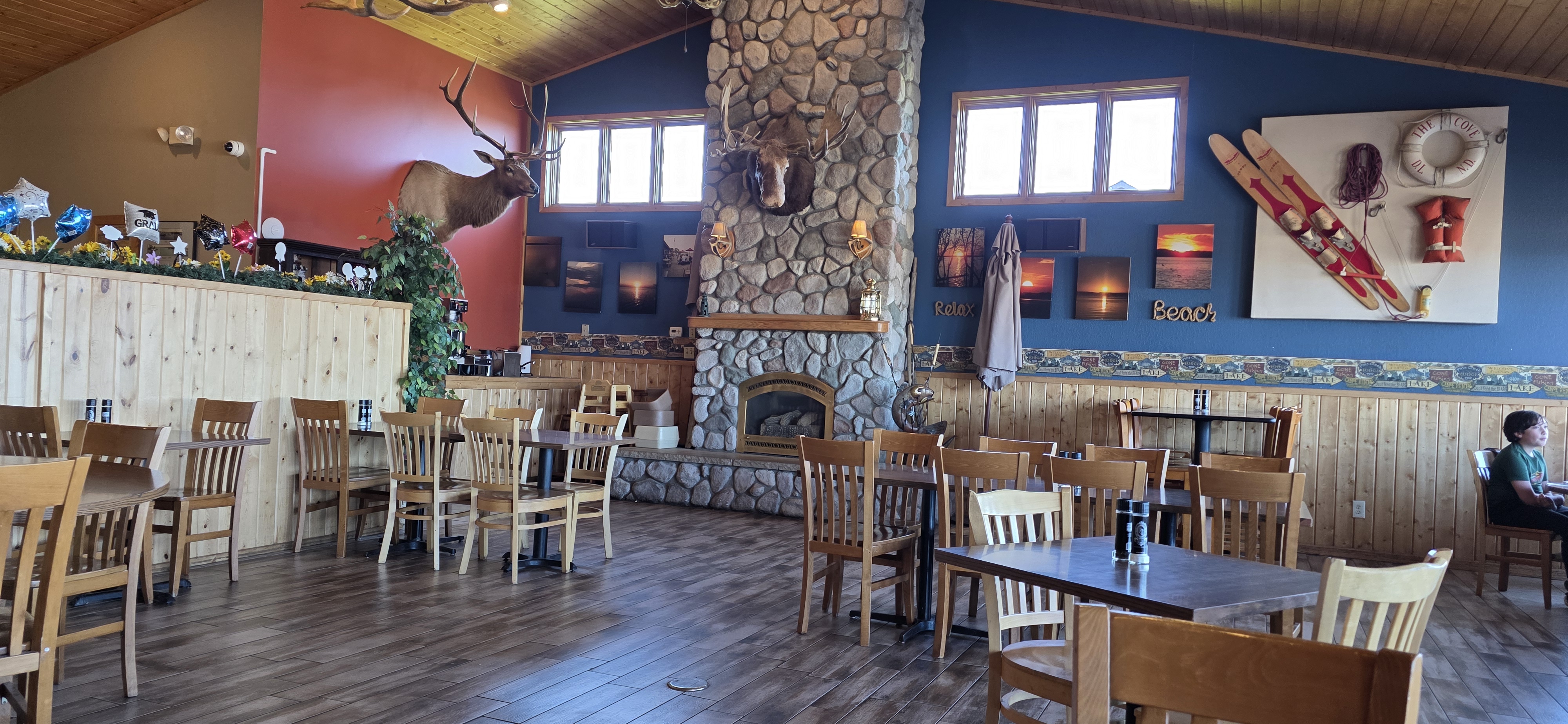 Indoor Seating Proz Lakeside Dining At The Cover In Devils Lake, ND