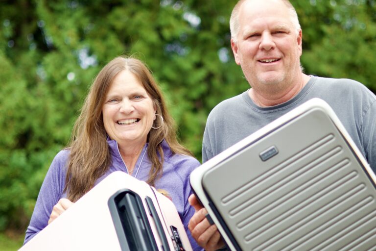 Level 8 Luggage: Clamshell vs. Front-Opening Suitcase: Which Style Is Best for You?